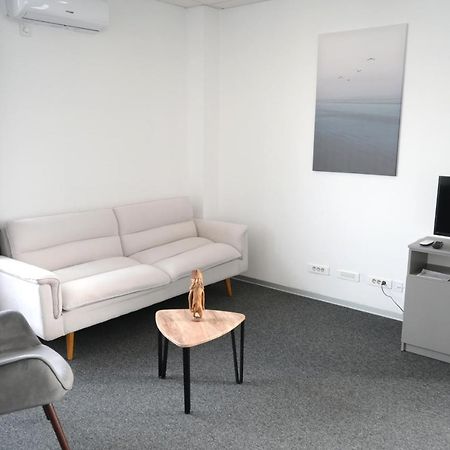 Luana Airport Apartments #5 Otopeni Exterior photo